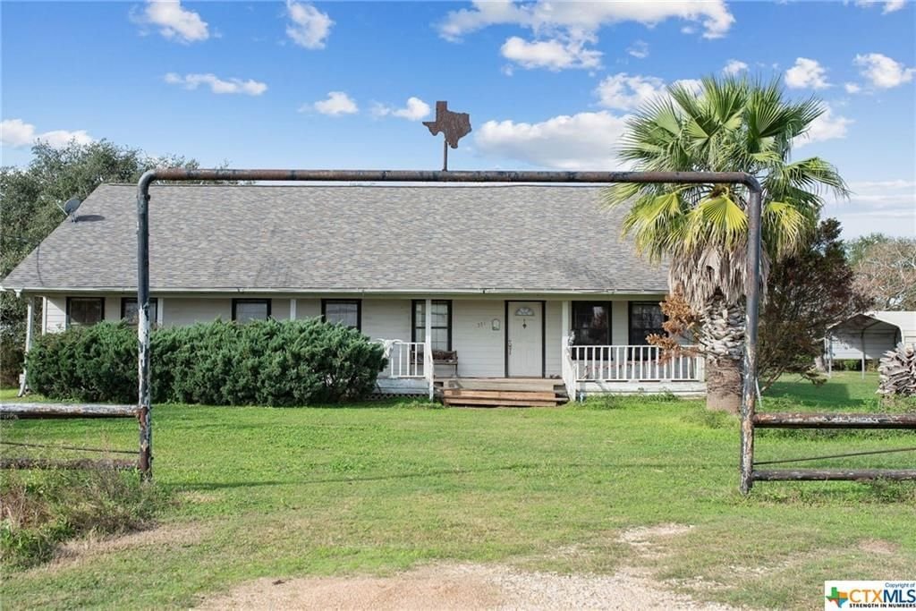 Real estate property located at 571 County Road 395, Wharton, None, Louise, TX, US