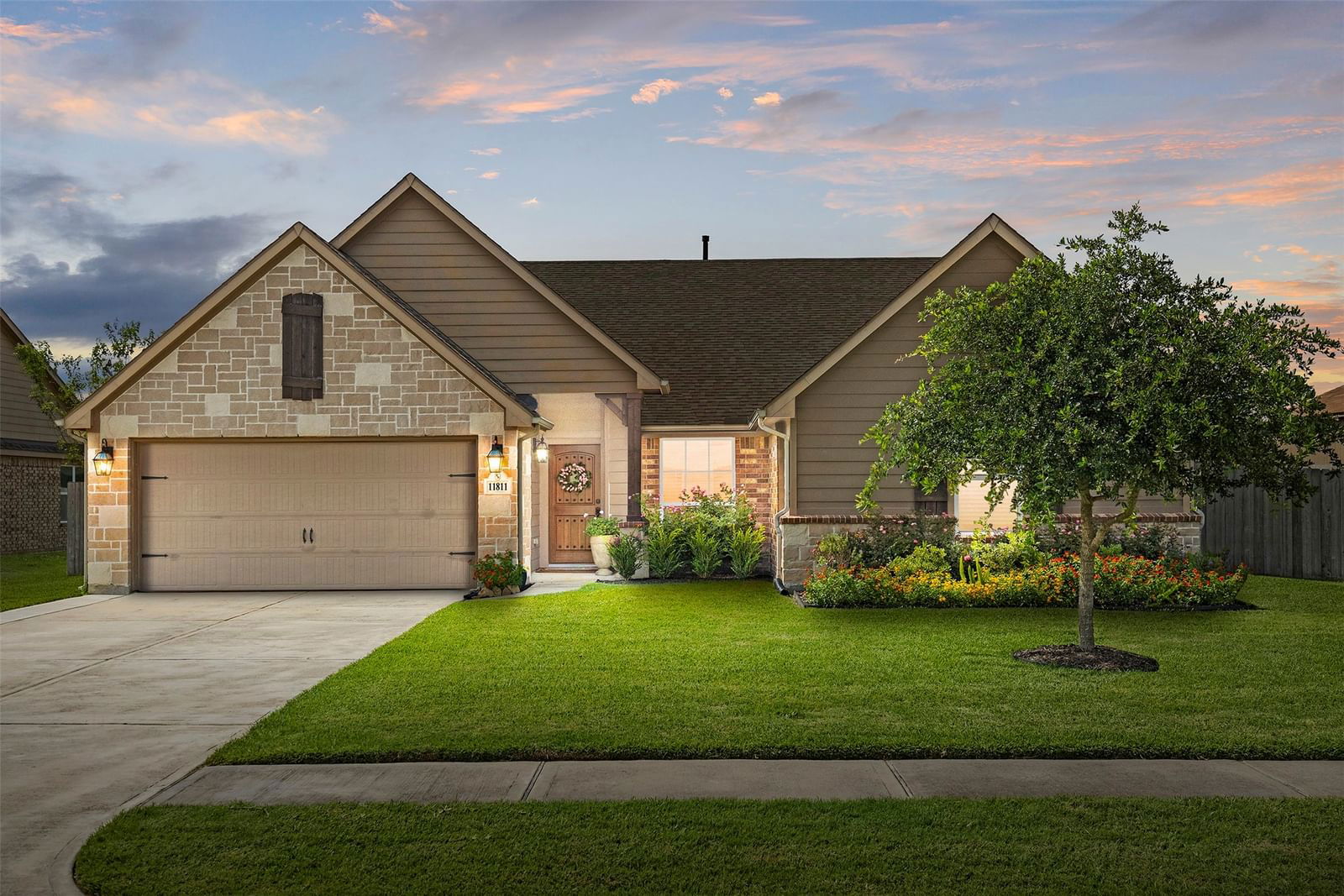 Real estate property located at 11811 Eagle Ridge, Chambers, Eagle Point Estate, Dayton, TX, US