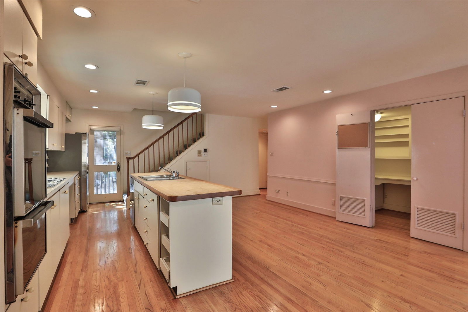 Real estate property located at 1918 Milford, Harris, Houston, TX, US
