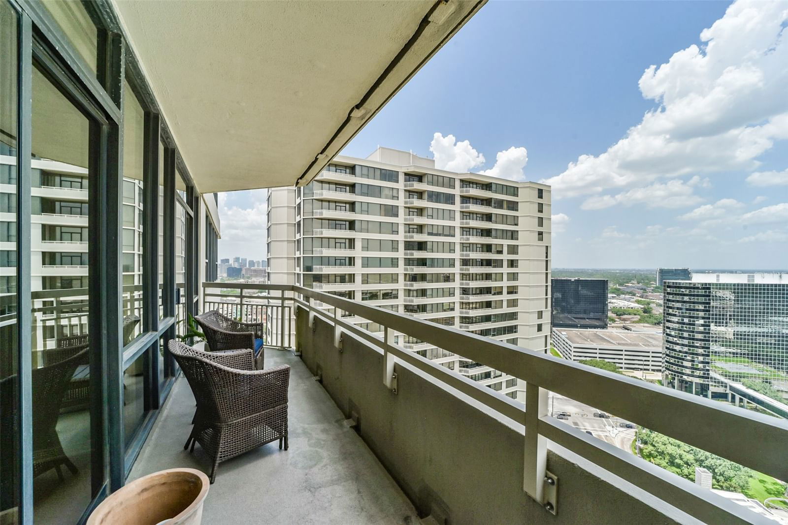 Real estate property located at 15 Greenway #25D, Harris, Greenway Condo, Houston, TX, US