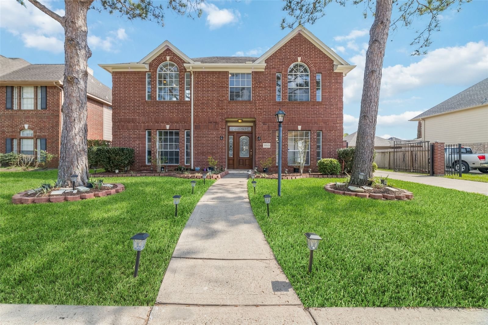 Real estate property located at 3513 Pine Hollow, Brazoria, Pine Hollow Sec 1-A/1-B/1-C, Pearland, TX, US