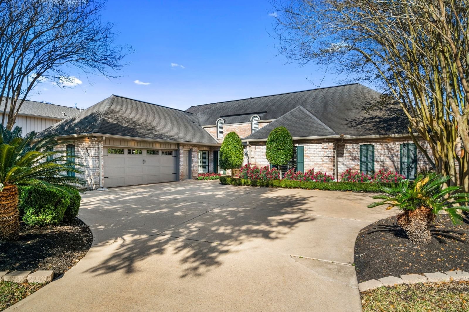 Real estate property located at 723 Chevy Chase, Fort Bend, Sugar Creek, Sugar Land, TX, US