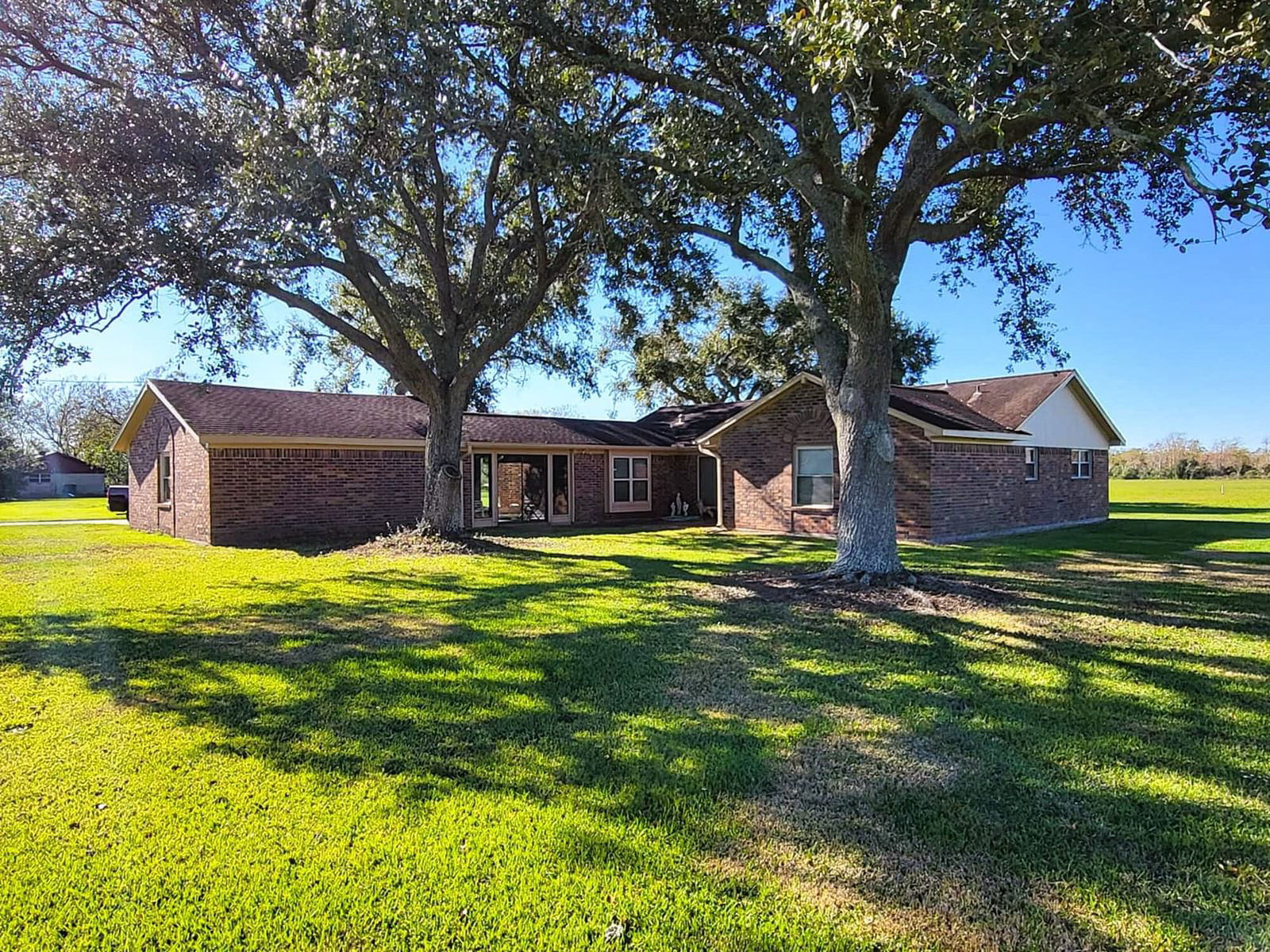 Real estate property located at 5002 County Road 558, Brazoria, Fleming & Powers, Alvin, TX, US