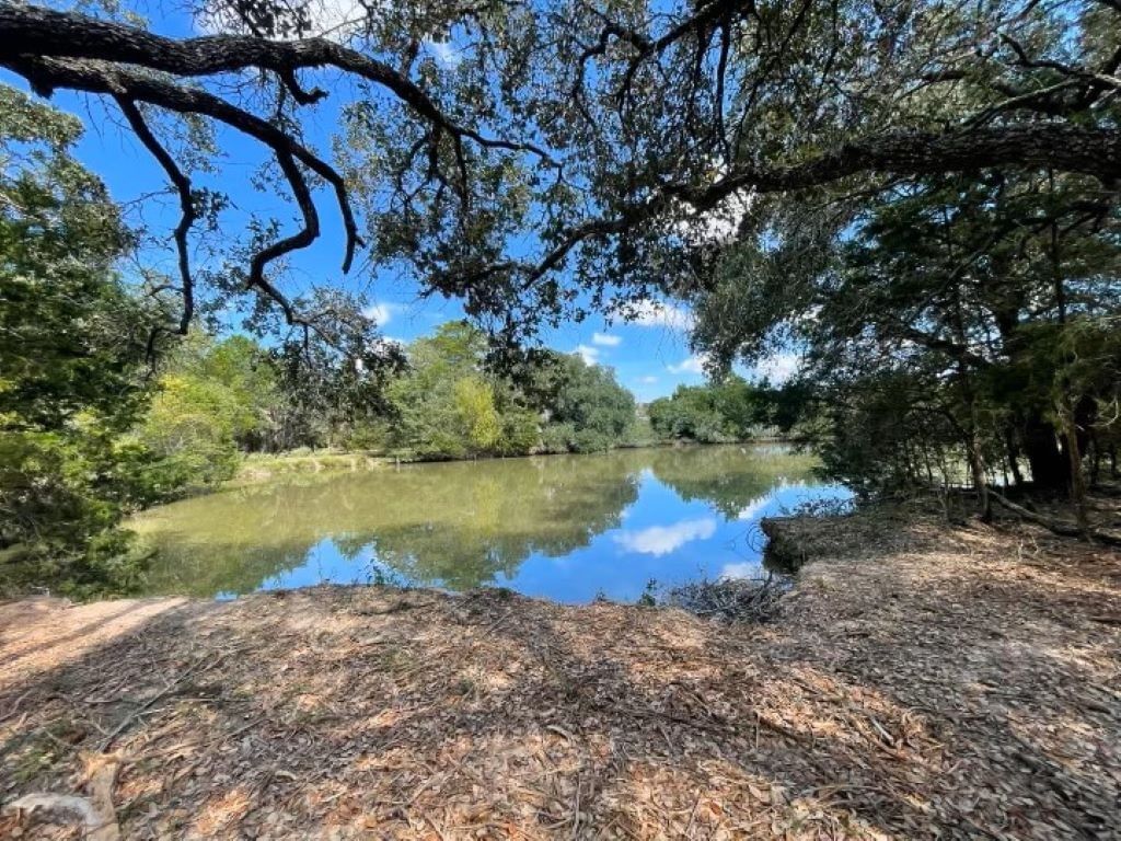 Real estate property located at 440 Boulton Creek, Fayette, M. Muldoon, Muldoon, TX, US