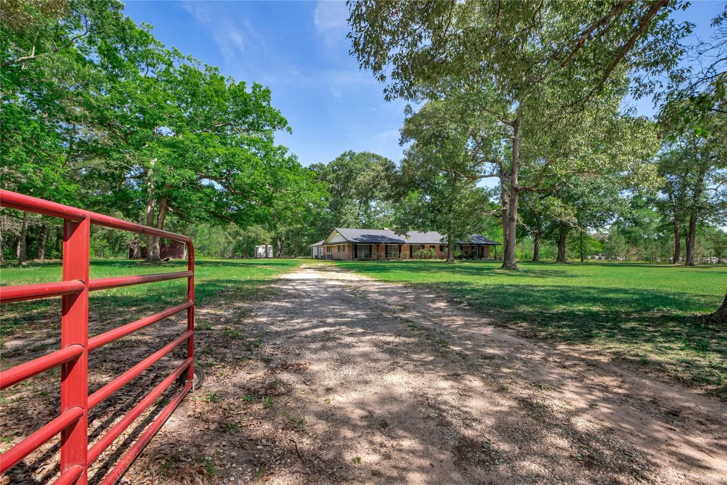 Real estate property located at 206 Duck Creek, Montgomery, Security Sub Sec 2, Cleveland, TX, US