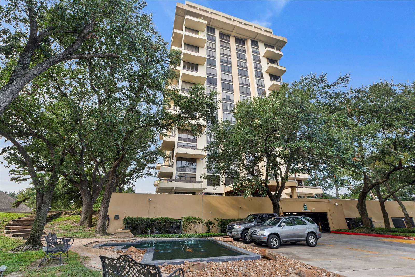 Real estate property located at 14655 Champion Forest #702, Harris, Timber Top Condo, Houston, TX, US