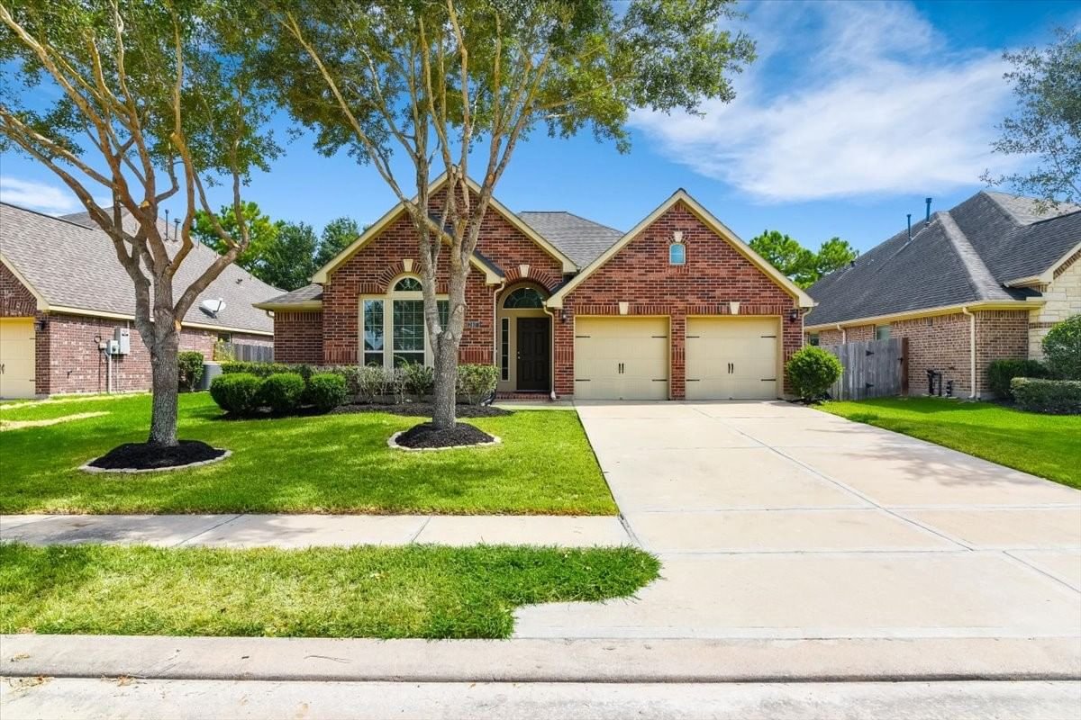 Real estate property located at 2807 Field Hollow, Fort Bend, Pearland, TX, US