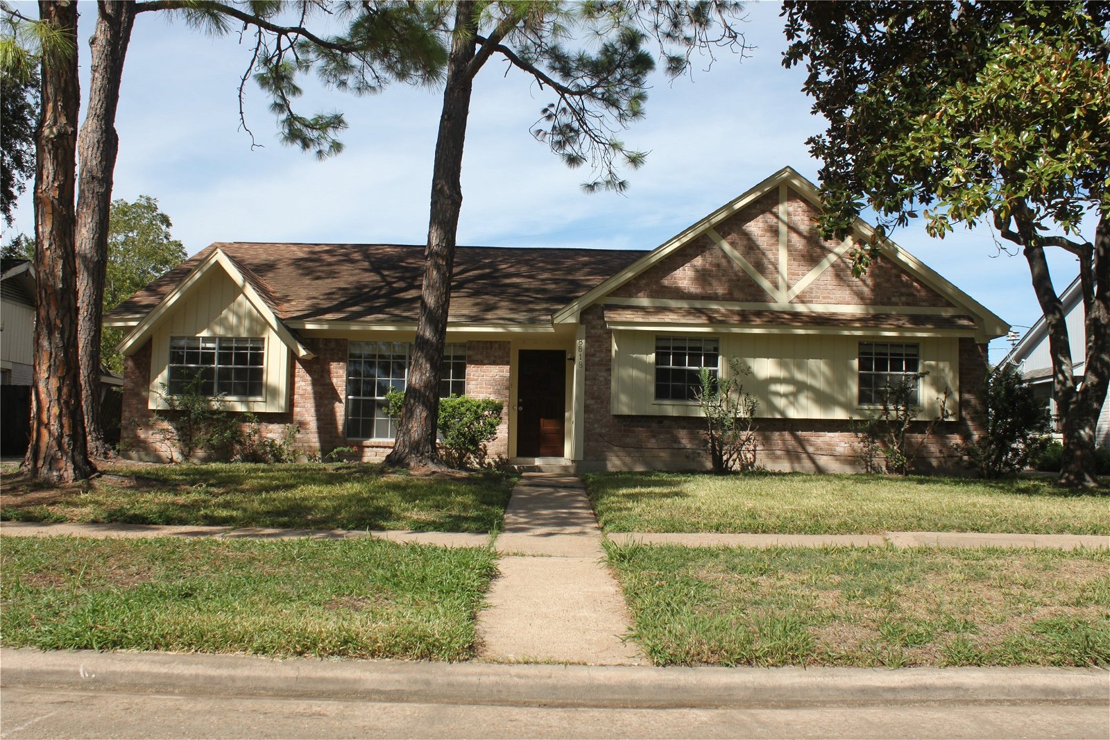 Real estate property located at 8818 Concho, Harris, Sharpstown Country Club Terr, Houston, TX, US