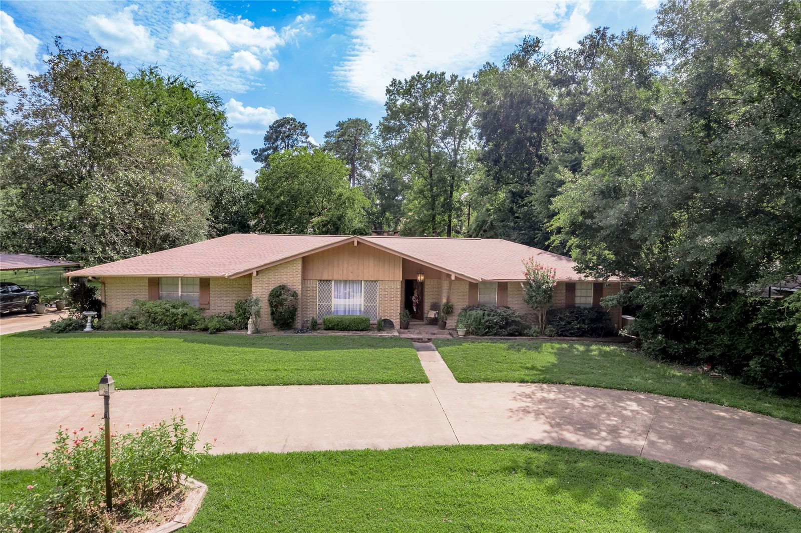 Real estate property located at 305 Cordell, Houston, Thomasson Acres Add, Crockett, TX, US