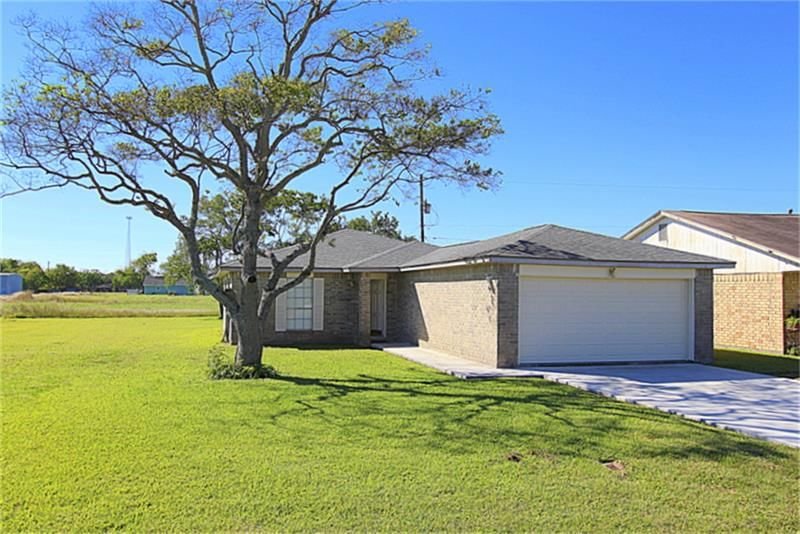 Real estate property located at 1307 Avenue Q, Brazoria, Velasco Freeport, Freeport, TX, US