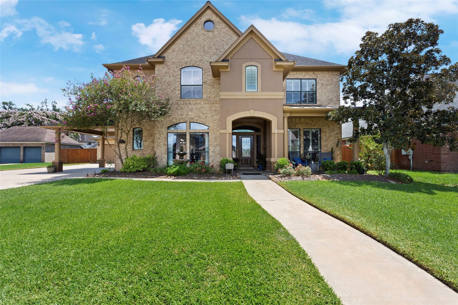 Real estate property located at 104 Arrowhead, Brazoria, Northwood Estates Sec 2 A0066, Lake Jackson, TX, US