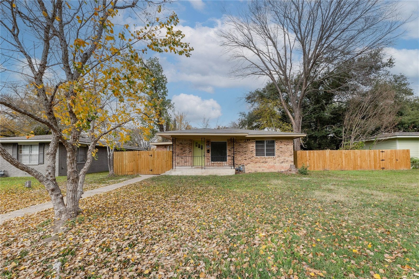 Real estate property located at 606 Wheelock, Robertson, Hearne, TX, US