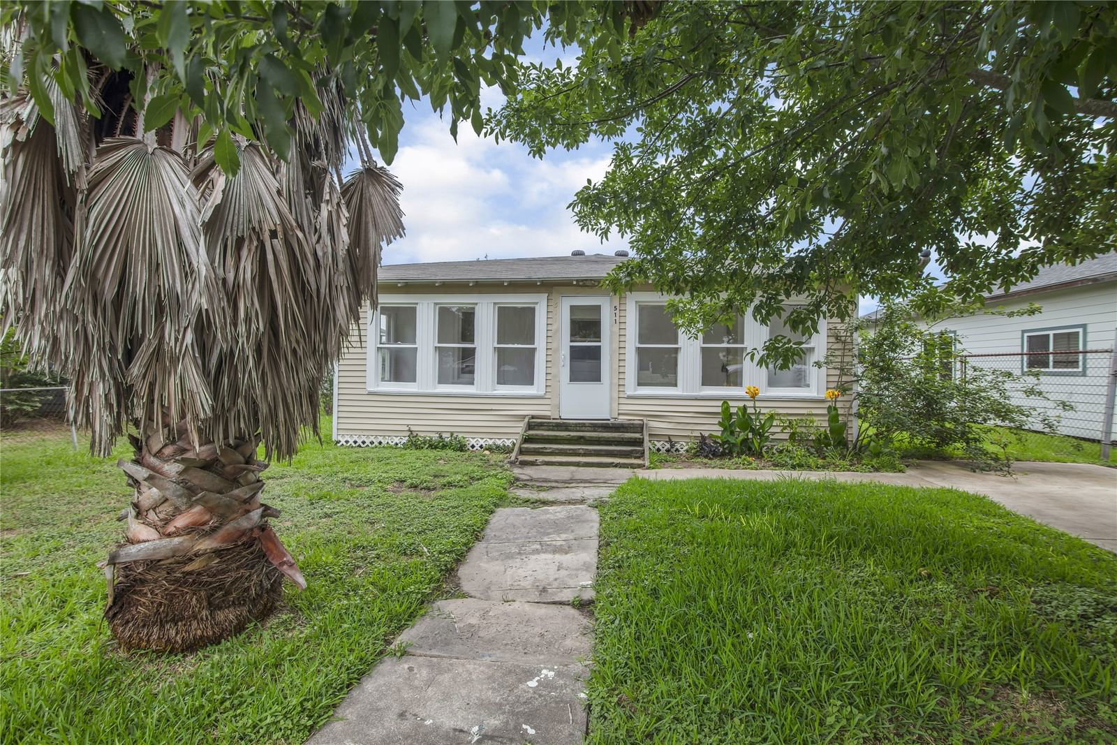 Real estate property located at 511 1st, Brazoria, Freeport, Freeport, TX, US