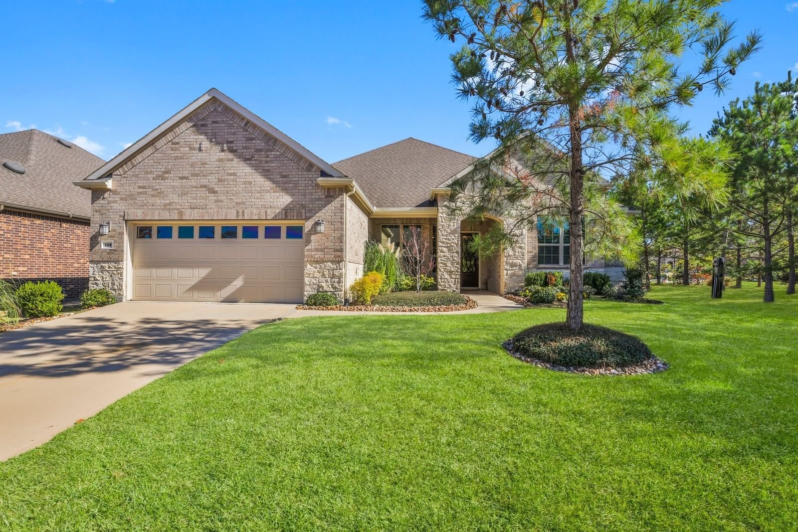 Real estate property located at 138 Kingston, Montgomery, Del Webb The Woodlands 04, Spring, TX, US
