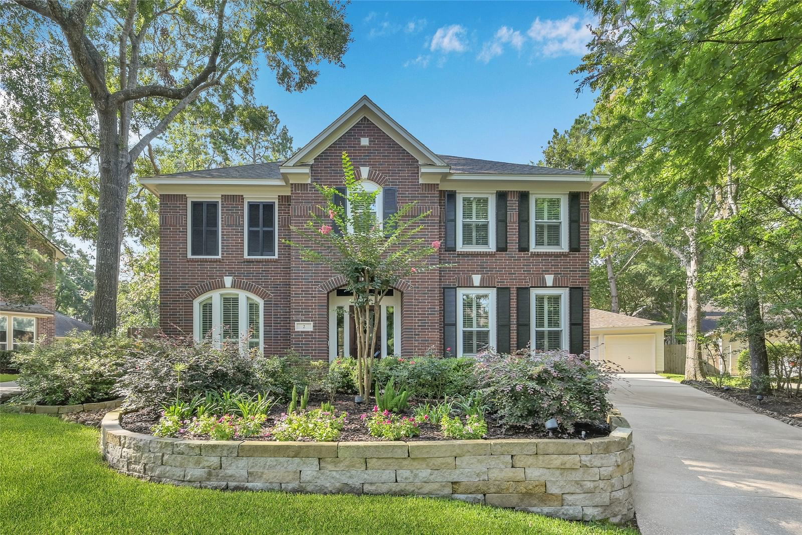 Real estate property located at 2 Merit Woods, Montgomery, Wdlnds Village Alden Br 08, The Woodlands, TX, US