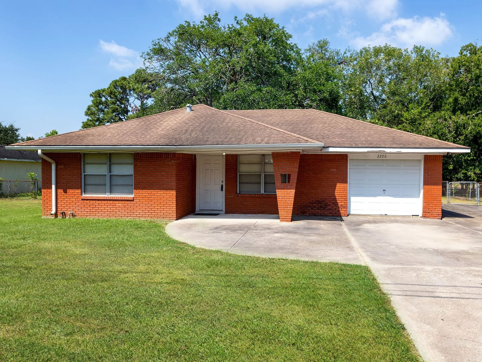 Real estate property located at 3226 Bernard, Harris, Spencer Highway Estates, La Porte, TX, US