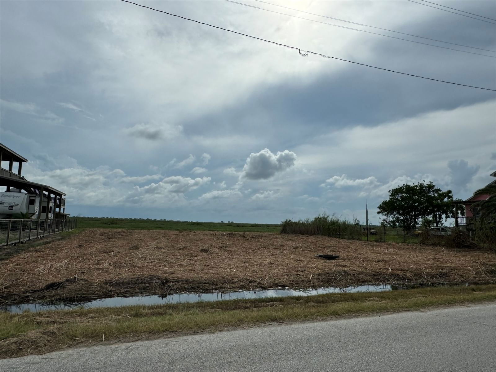 Real estate property located at 1221 N Monkhouse, Galveston, Intercoastal Canal Add, Crystal Beach, TX, US