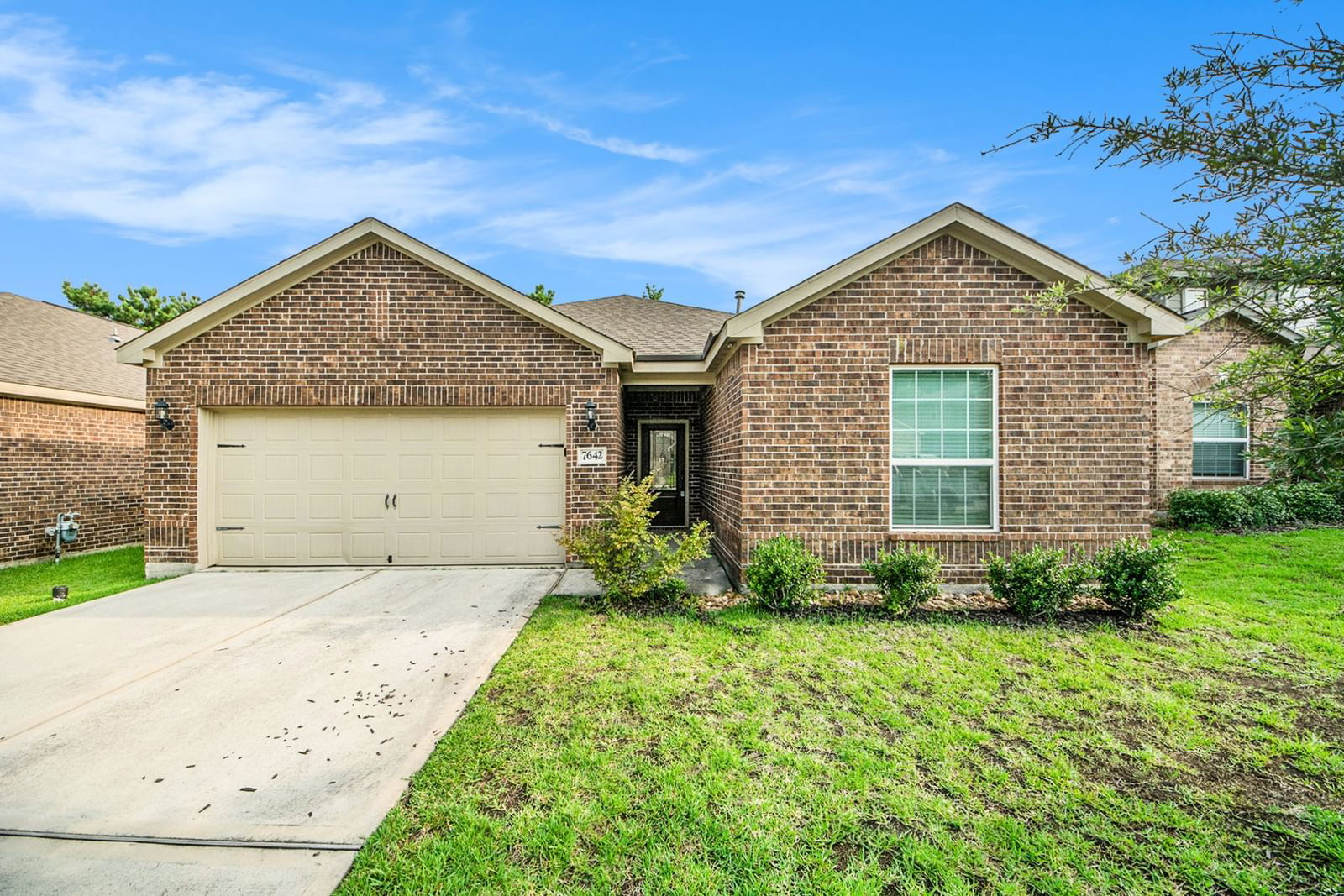 Real estate property located at 7642 Glaber Leaf, Montgomery, Chase Run 04, Conroe, TX, US