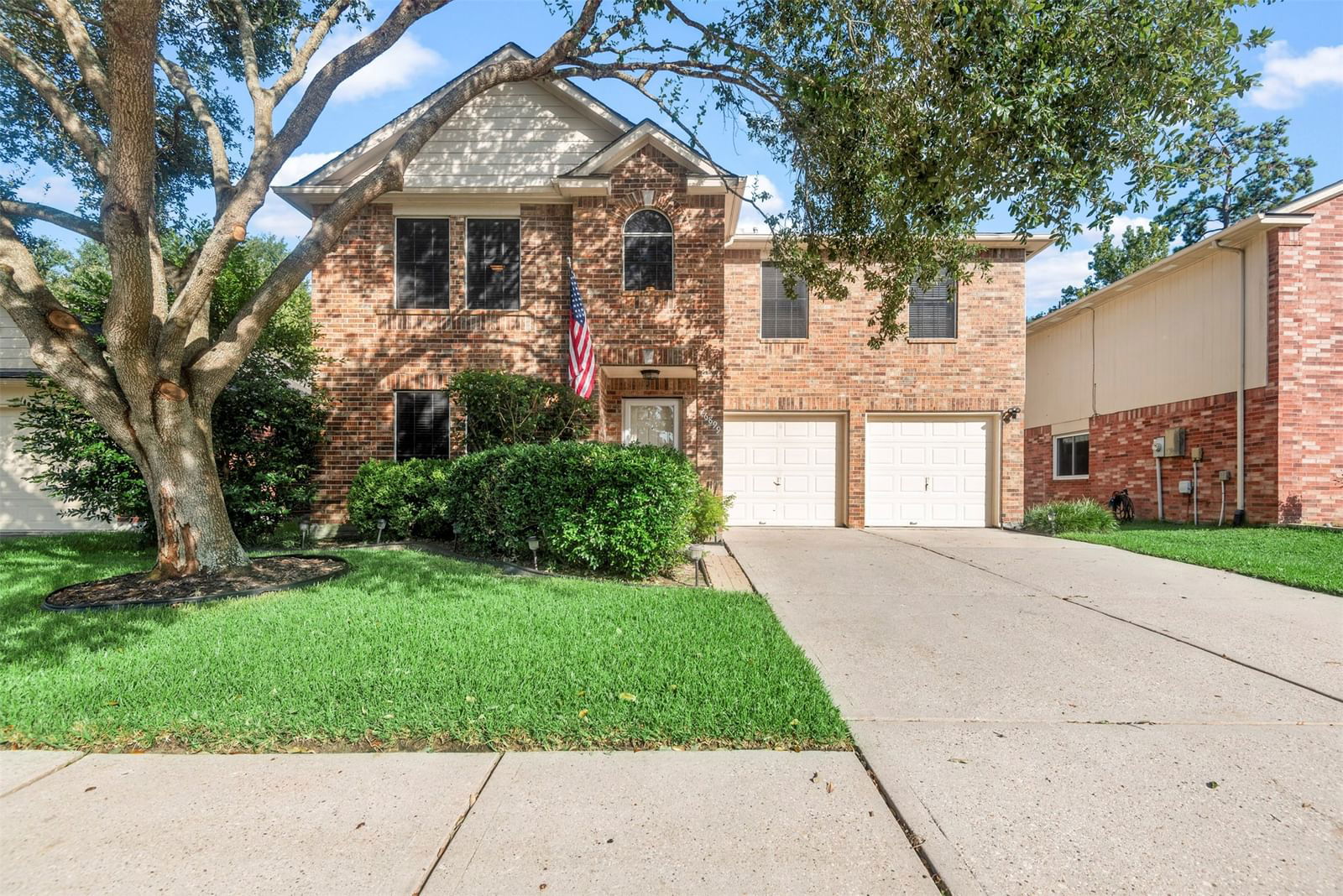 Real estate property located at 26899 Castlecliff, Montgomery, Kings Manor, Kingwood, TX, US