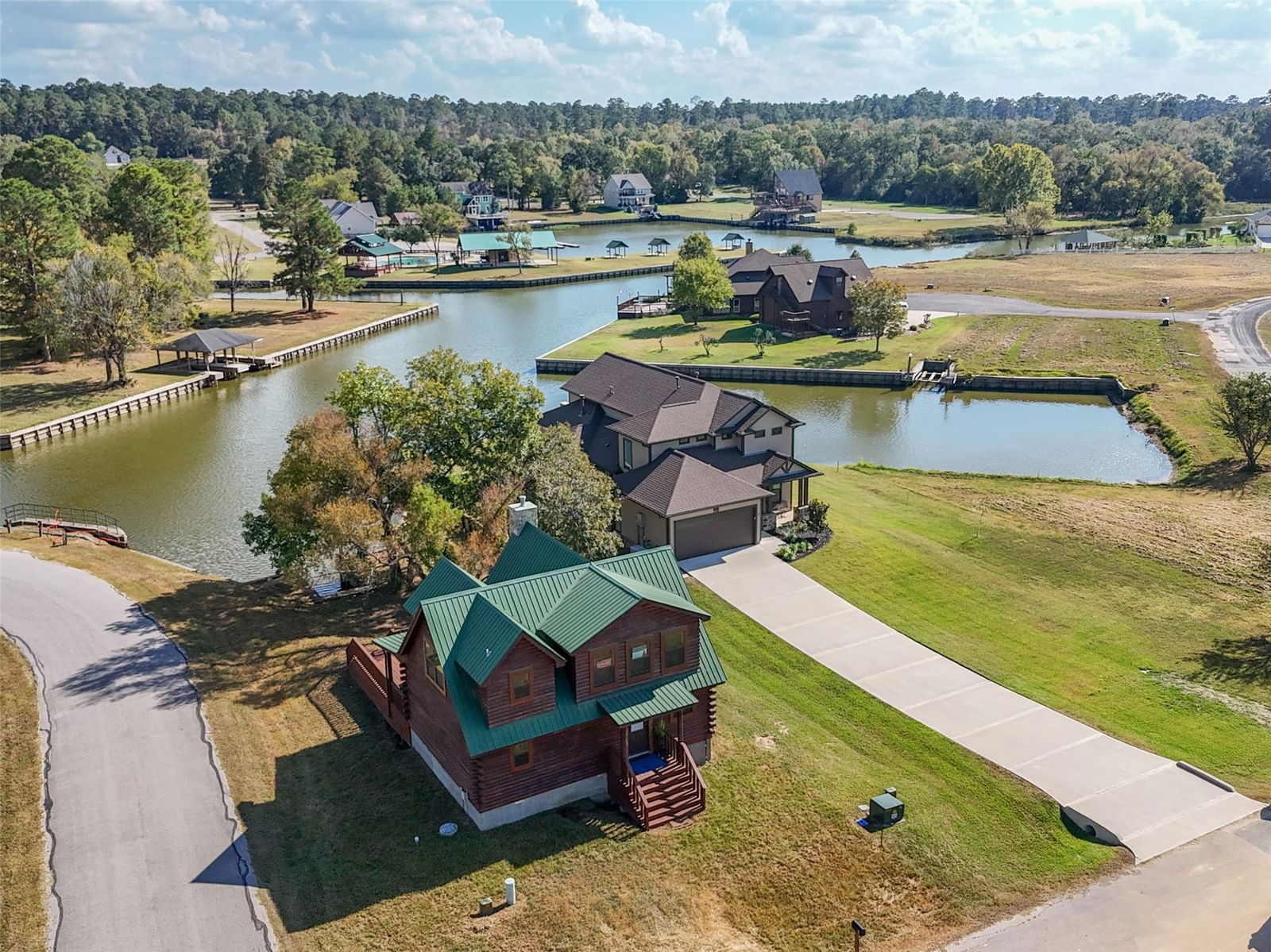 Real estate property located at 1 Wilderness, Walker, Wildwood Shores Sec 3, Huntsville, TX, US