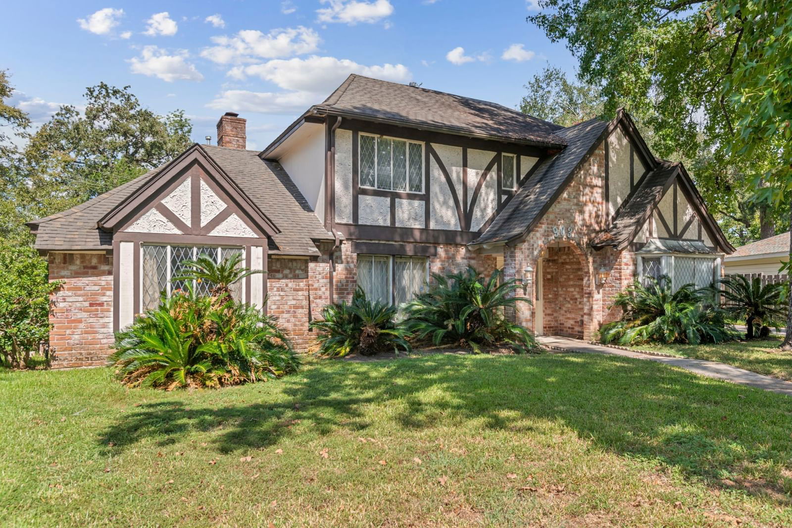 Real estate property located at 903 Glouchester, Harris, Inverness Forest, Houston, TX, US