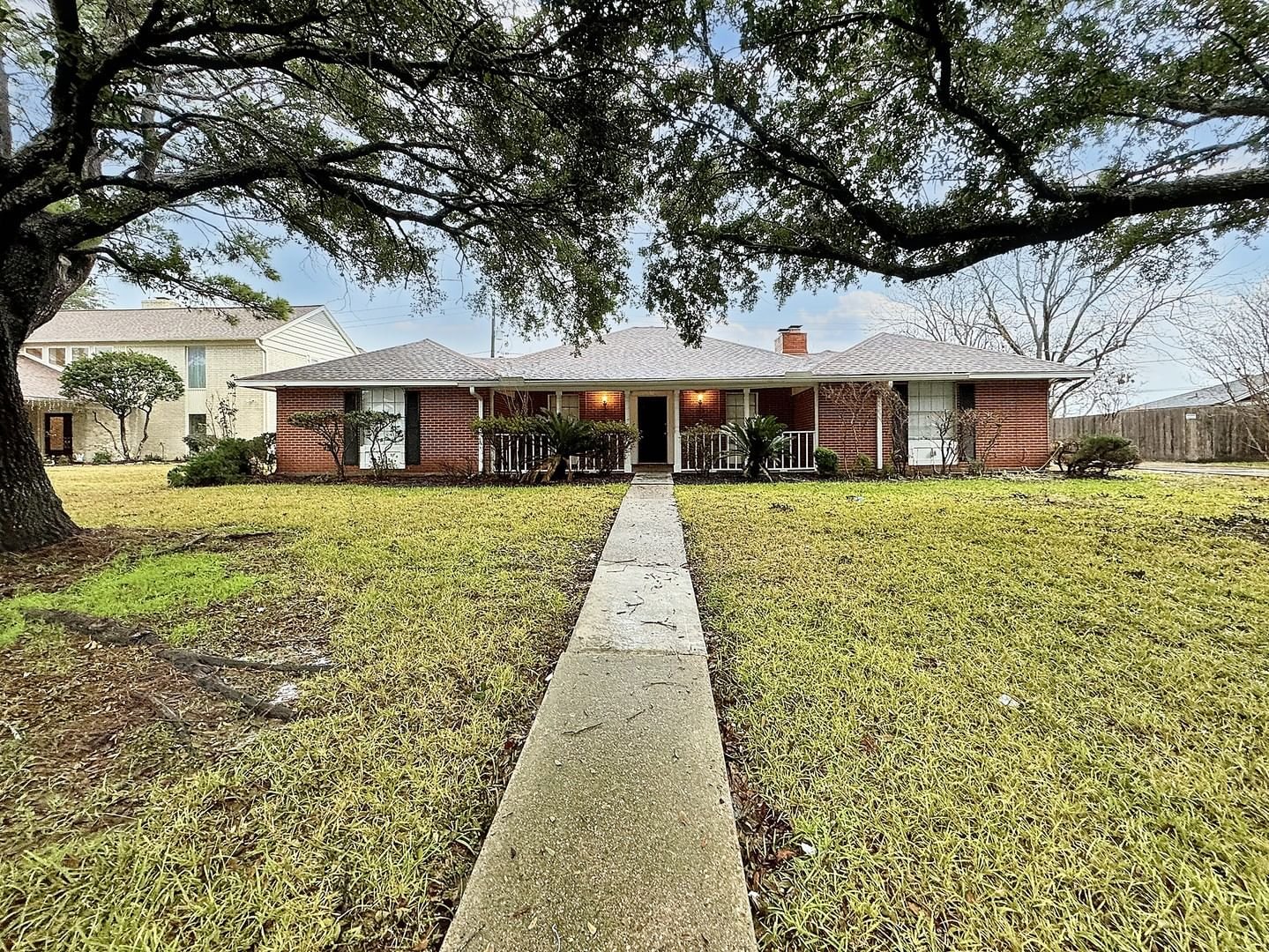 Real estate property located at 4807 Country Club, Harris, Country Club Oaks Sec 03, Baytown, TX, US