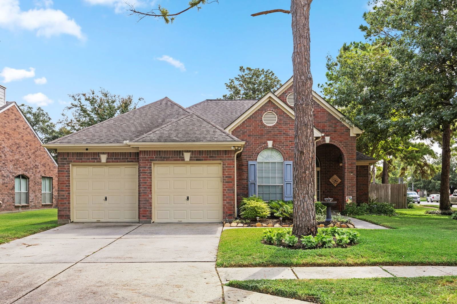 Real estate property located at 14706 Huntmont, Harris, Cypress Mill Sec 02, Cypress, TX, US