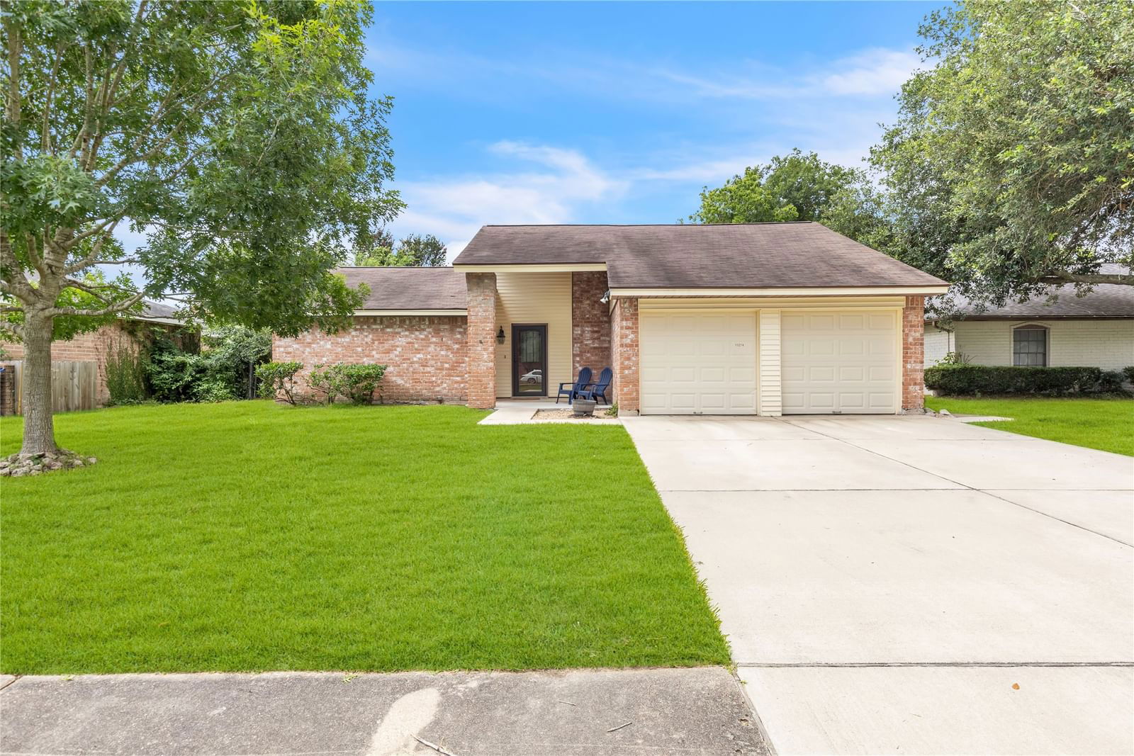 Real estate property located at 16214 Forest Bend, Harris, Wedgewood Village Sec 05, Friendswood, TX, US