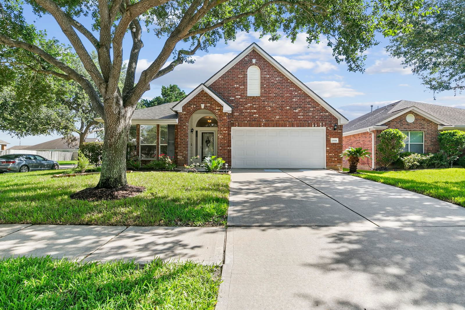 Real estate property located at 25938 Chapman Falls, Fort Bend, Canyon Spgs At Westheimer Lakes Sec 1, Richmond, TX, US