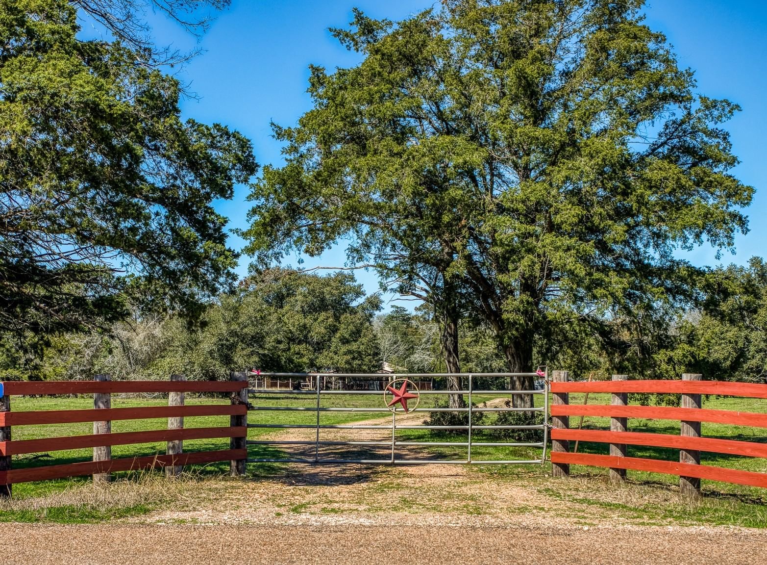 Real estate property located at 444 Nassau, Fayette, A066 - LOGAN J LG, Round Top, TX, US