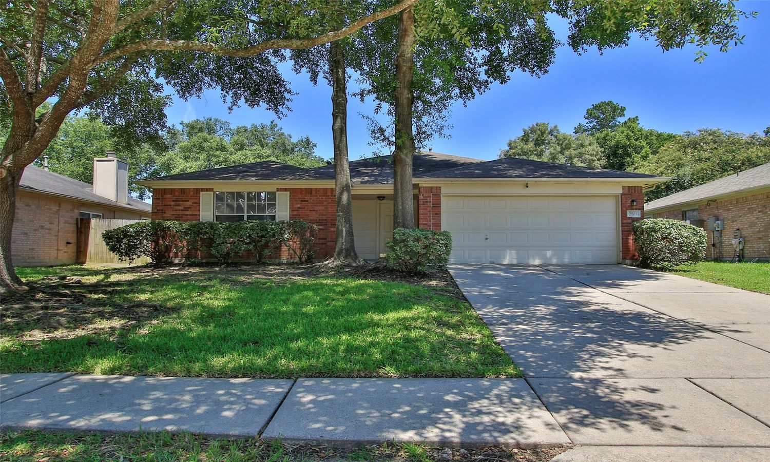 Real estate property located at 3703 Apple Hollow, Harris, Atascocita Forest Sec 14, Humble, TX, US