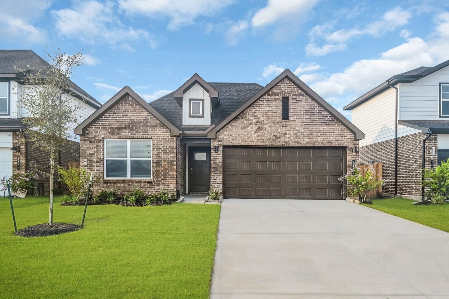 Real estate property located at 4935 Pine Haven, Fort Bend, Post Oak Pointe, Fresno, TX, US