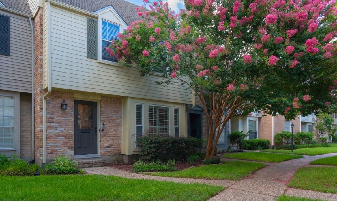 Real estate property located at 13316 Trail Hollow #3316, Harris, Georgetown T/H Ph 03, Houston, TX, US