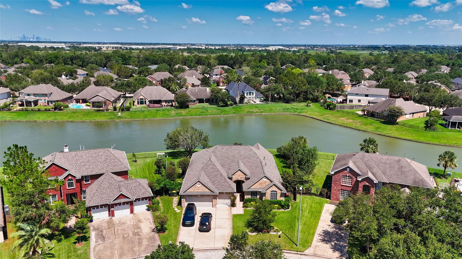 Real estate property located at 3131 Emory Oak, Brazoria, The Lakes At Countryplace Sec, Pearland, TX, US