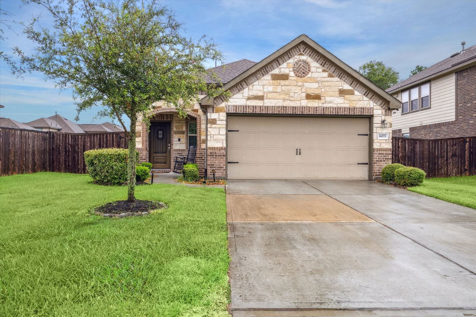 Real estate property located at 6071 Oakland Bluff, Montgomery, Country Colony 05, Porter, TX, US