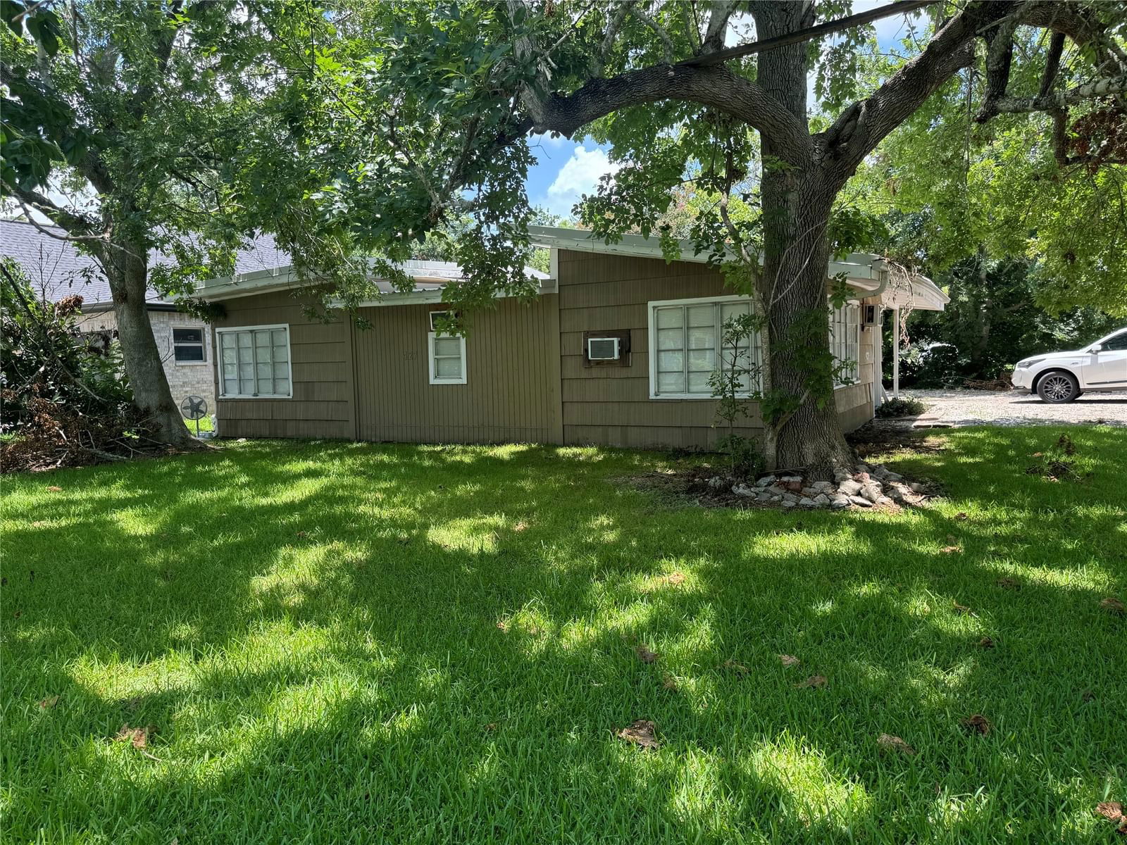 Real estate property located at 427 Carroll, Harris, Bay Front La Porte, La Porte, TX, US