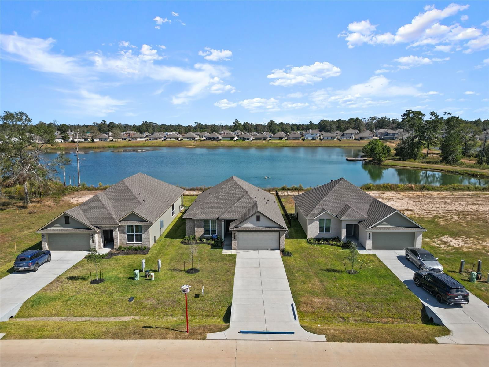 Real estate property located at 511 Shoreview, Montgomery, The Lakes at Crockett Martin, Conroe, TX, US