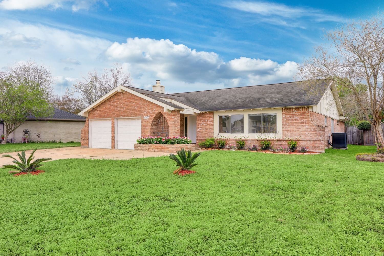 Real estate property located at 15407 Runswick, Harris, Meadowgreen, Houston, TX, US