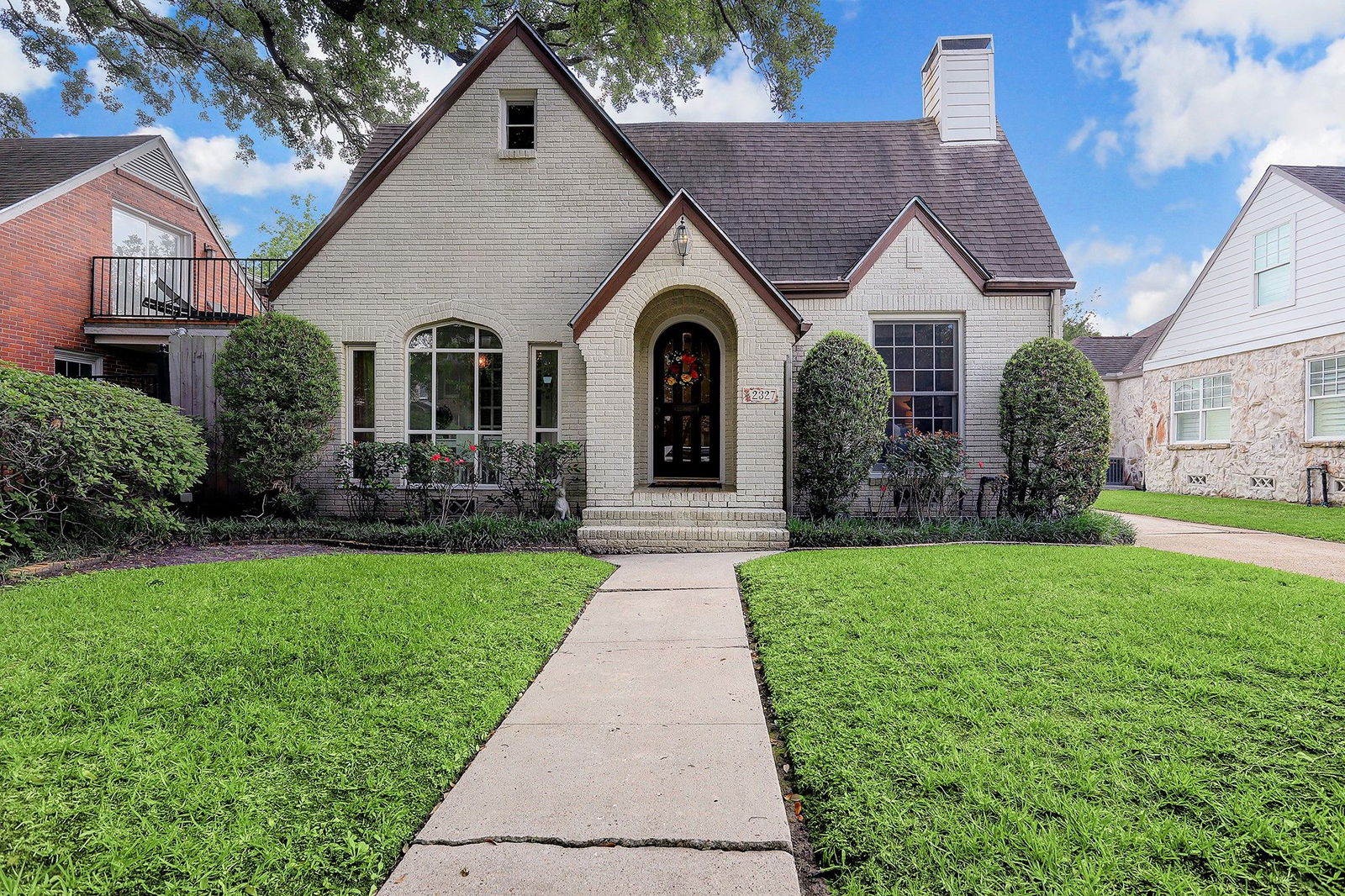 Real estate property located at 2327 Addison, Harris, Houston, TX, US