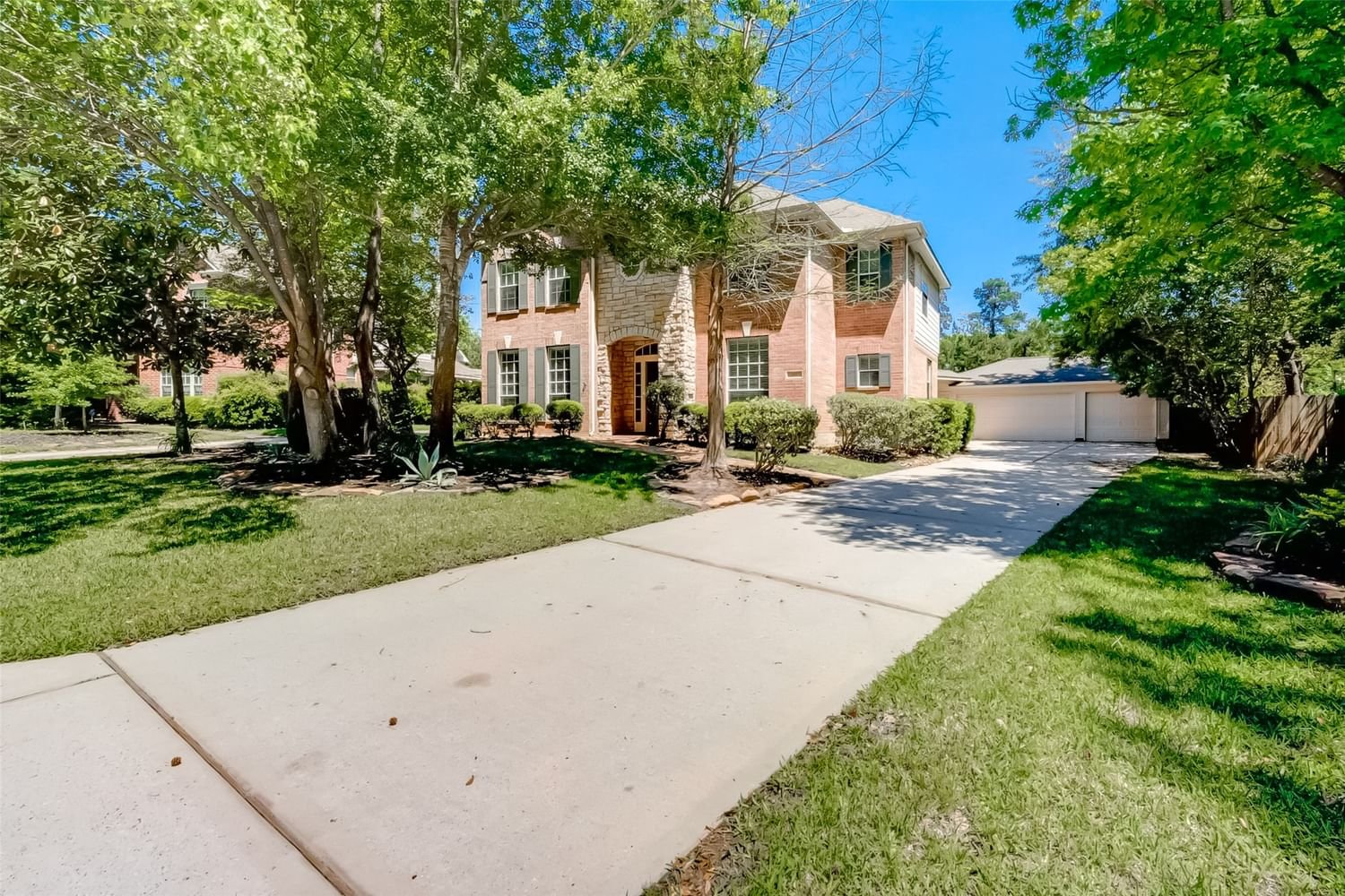 Real estate property located at 43 Dove Trace, Montgomery, Wdlnds Village Indian Sprg 24, The Woodlands, TX, US