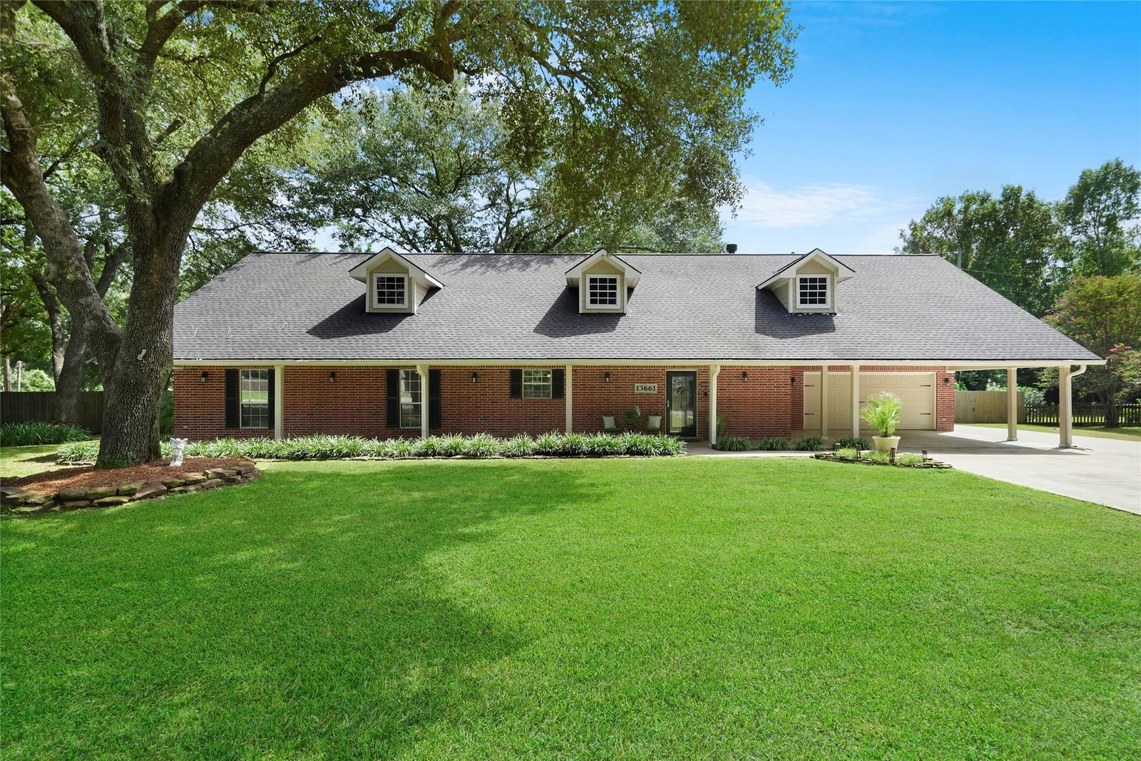 Real estate property located at 13661 Woodland Manor, Montgomery, Lakeview Manor, Willis, TX, US