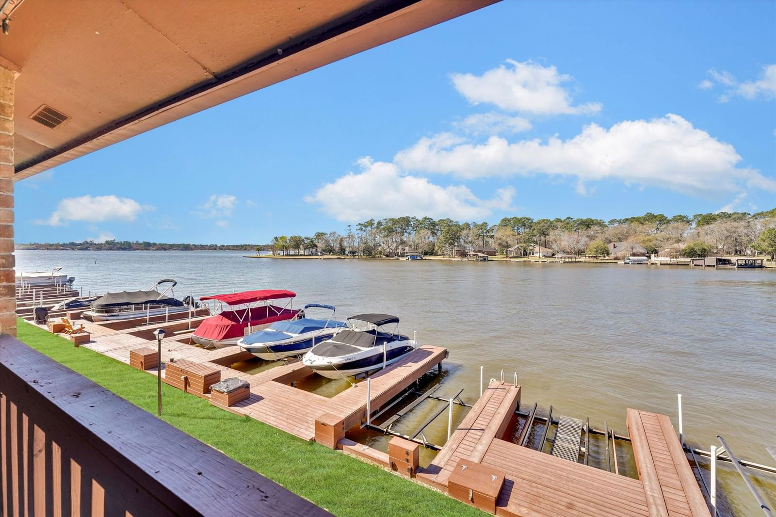 Real estate property located at 801 River #112F, Montgomery, Lake Pointe Condos Ph I, Montgomery, TX, US