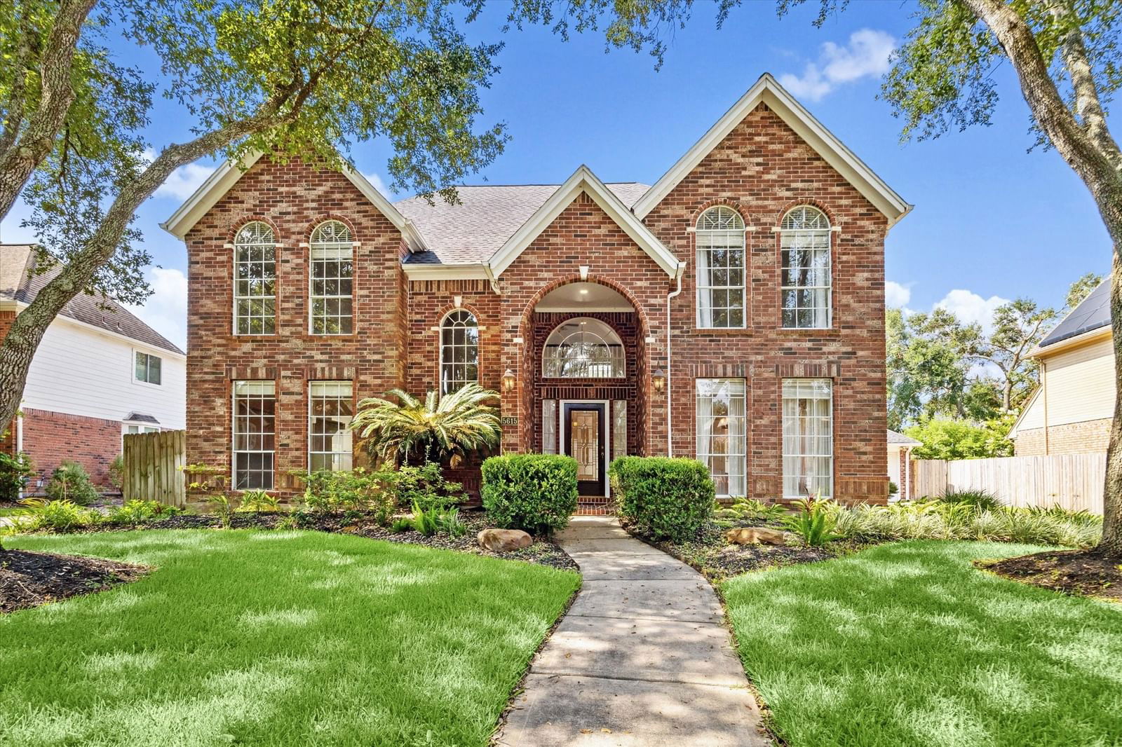 Real estate property located at 5615 DAIRYBROOK COVE, Fort Bend, New Territory, Sugar Land, TX, US