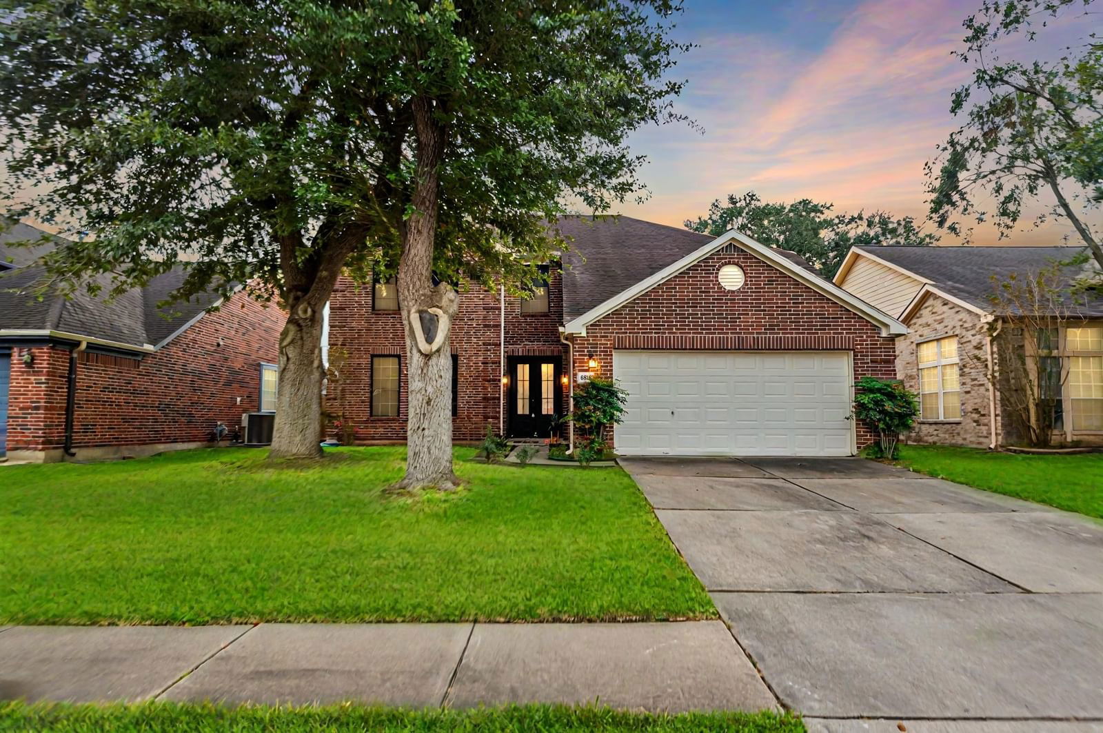 Real estate property located at 6818 Trimstone, Harris, Village Grove Sec 02a R/P, Pasadena, TX, US