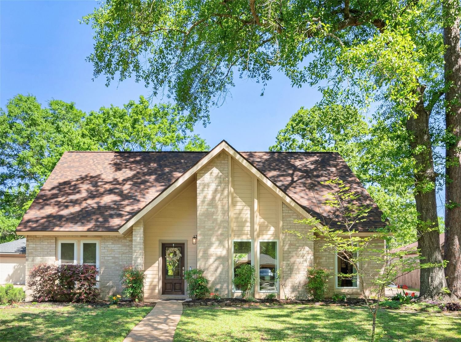Real estate property located at 3715 Golden Lake, Harris, Greentree Village Sec 01 Amd, Kingwood, TX, US