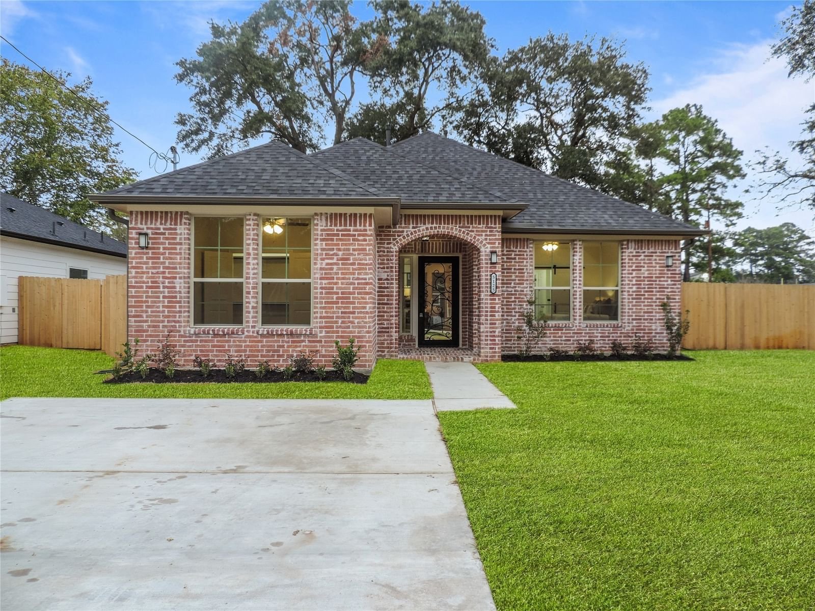 Real estate property located at 5125 Firnat, Harris, Buckingham Place, Houston, TX, US