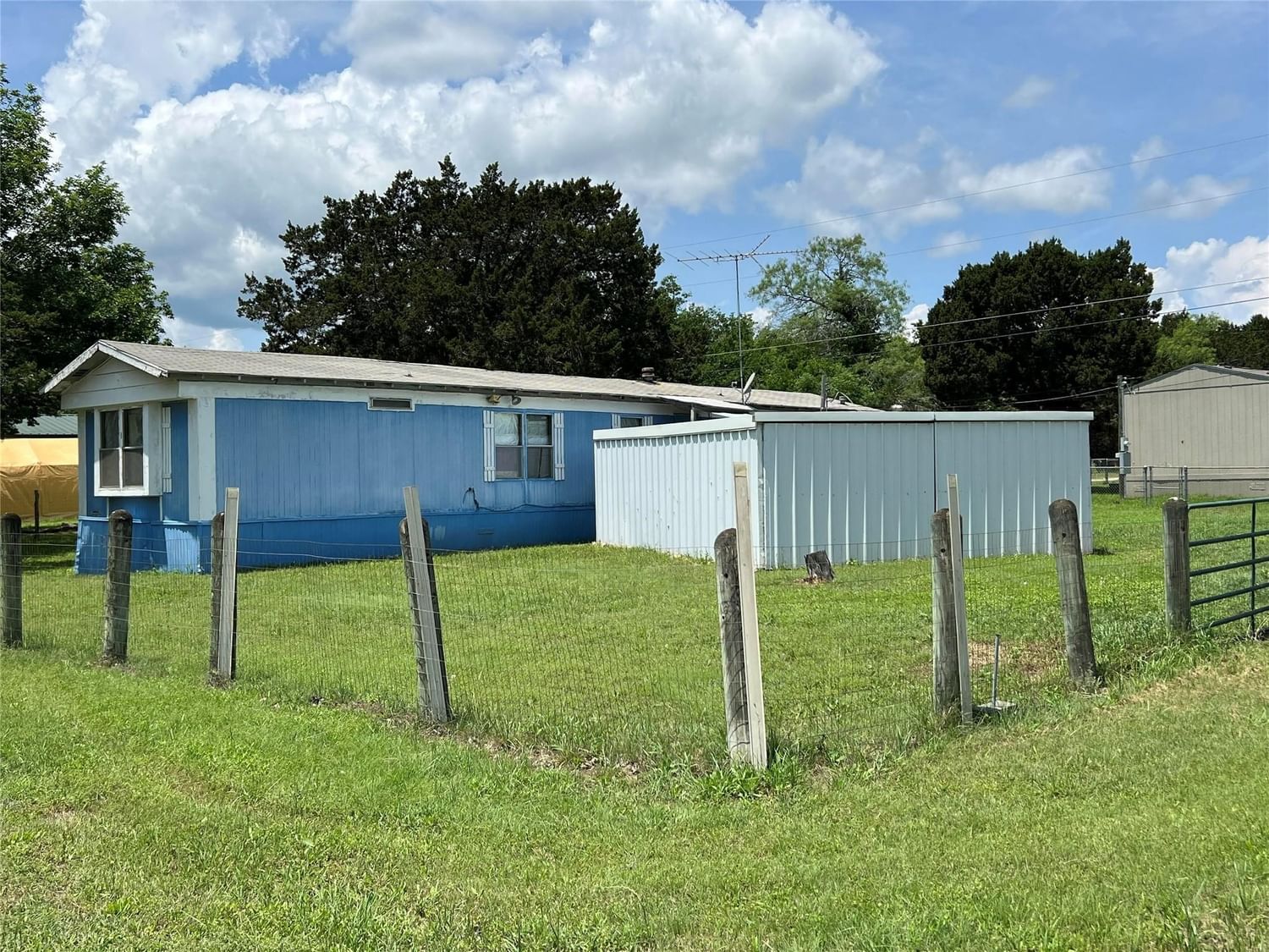 Real estate property located at 211 Oak, Hill, Whitney, TX, US
