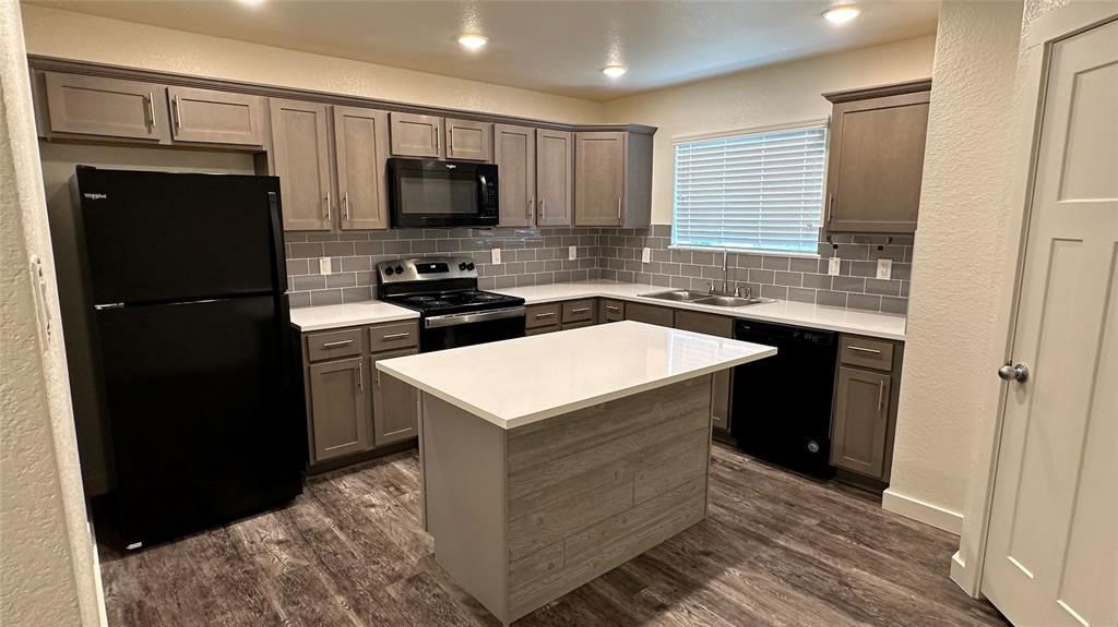 Real estate property located at 21155 Gosling #38, Harris, Bridgestone Crossing, Spring, TX, US