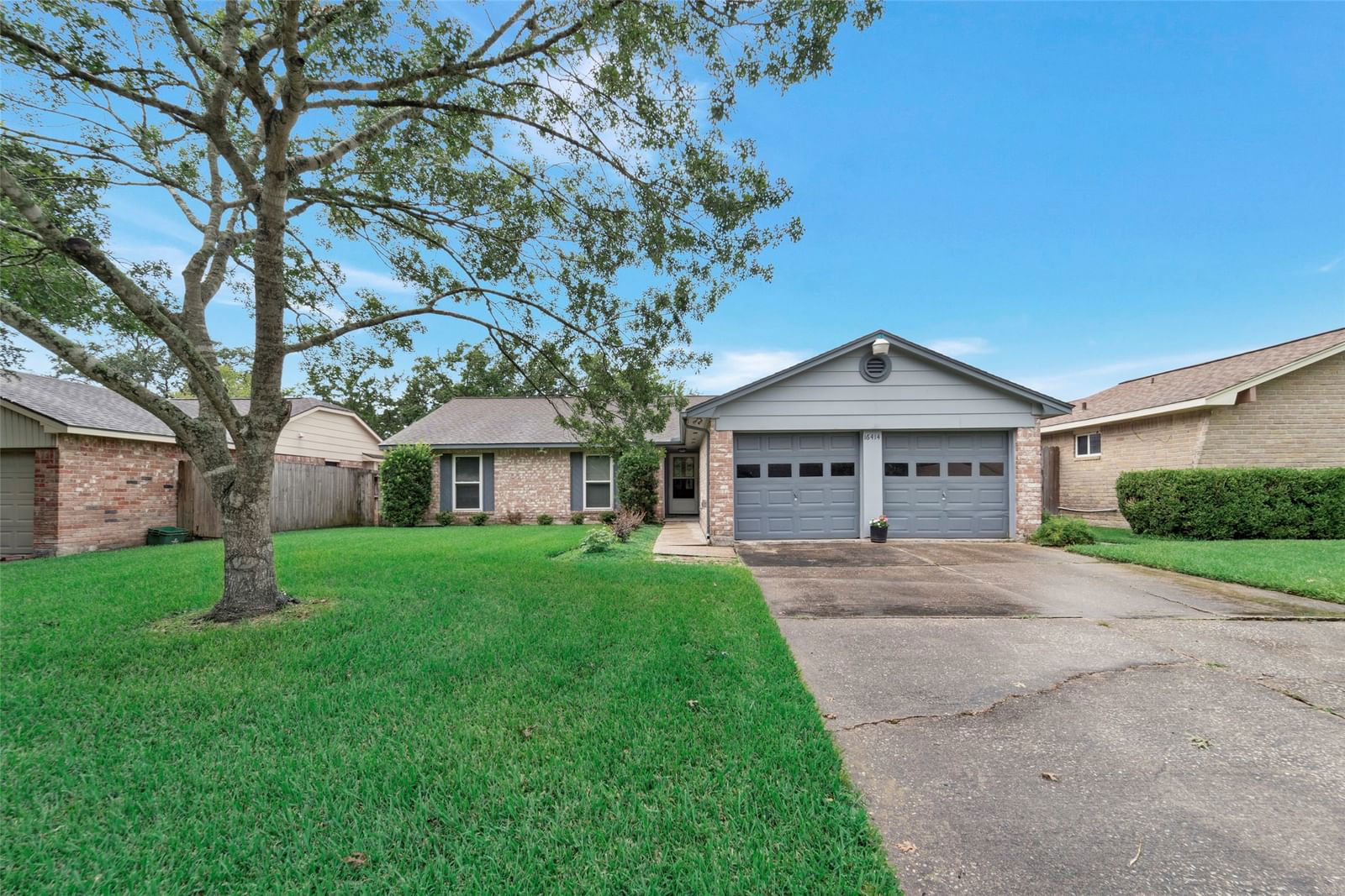 Real estate property located at 16414 Tibet, Harris, Wedgewood Village Sec 06 R/P, Friendswood, TX, US