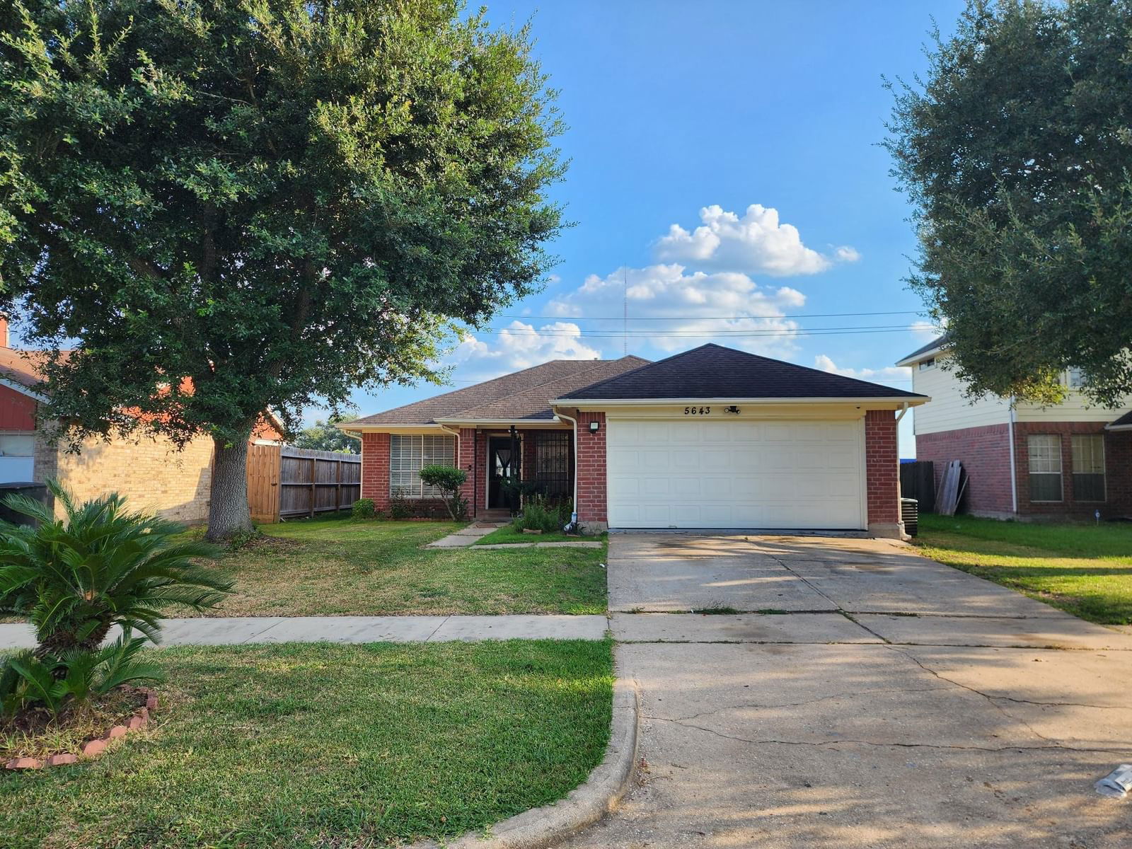 Real estate property located at 5643 Santa Christi, Fort Bend, Benchmark Sec 1, Houston, TX, US